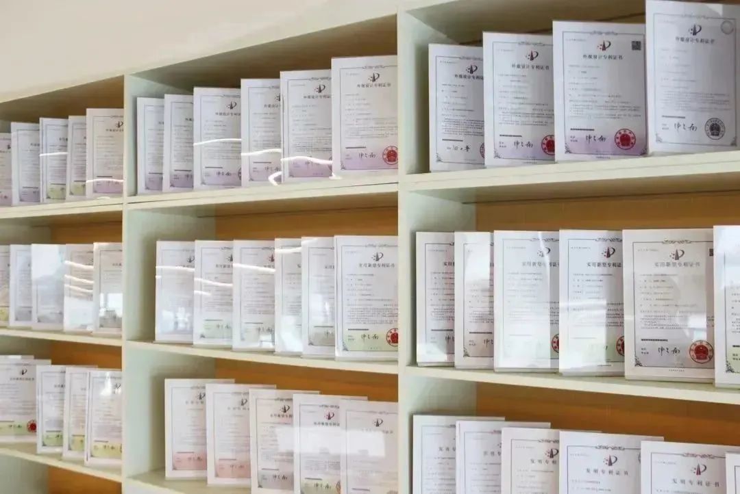 數據說話，技術領先，葆德空壓機入選全國“企業標準領跑者”！