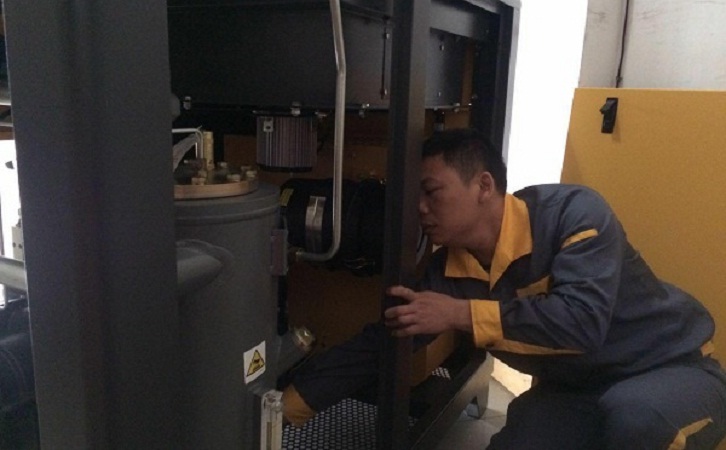 螺桿空壓機1.jpg 螺桿空壓機1.jpg