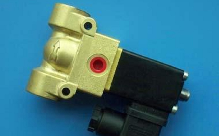 螺桿空壓機電磁閥.jpg 螺桿空壓機電磁閥.jpg